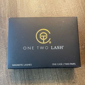 Magnetic Lash Extensions